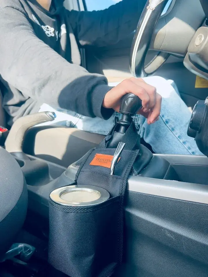 Porta Mate Auto Regulable